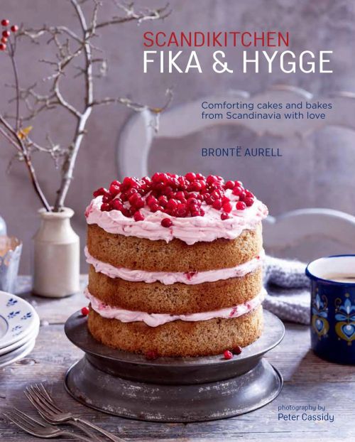 ScandiKitchen: Fika and Hygge : Comforting Cakes and Bakes from Scandinavia with Love (HB)