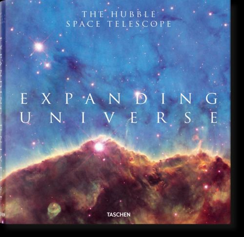 Expanding Universe. The Hubble Space Telescope
